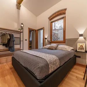  Apartment Pitti Design